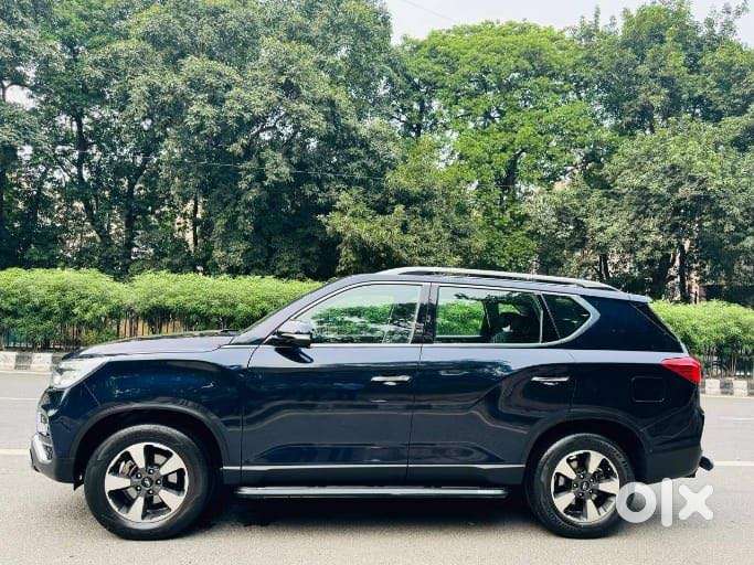 Mahindra Alturas G4 4x2 At, 2022, Diesel