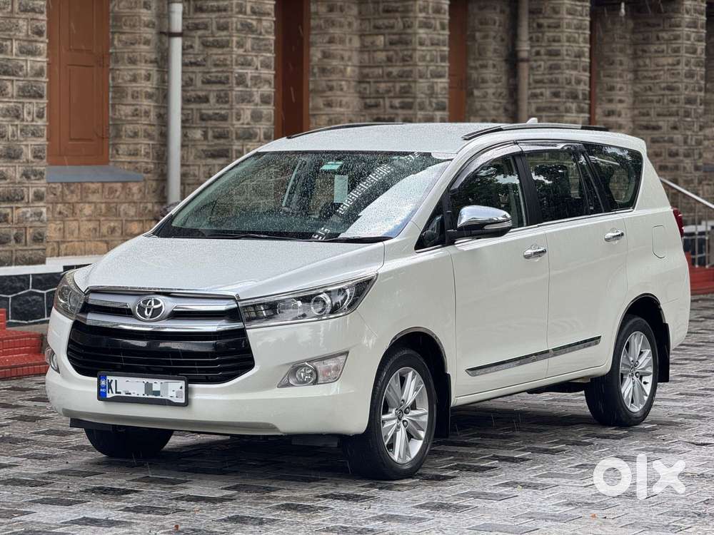 Toyota Innova Crysta 2.4 Z 7 Str, 2016, Diesel