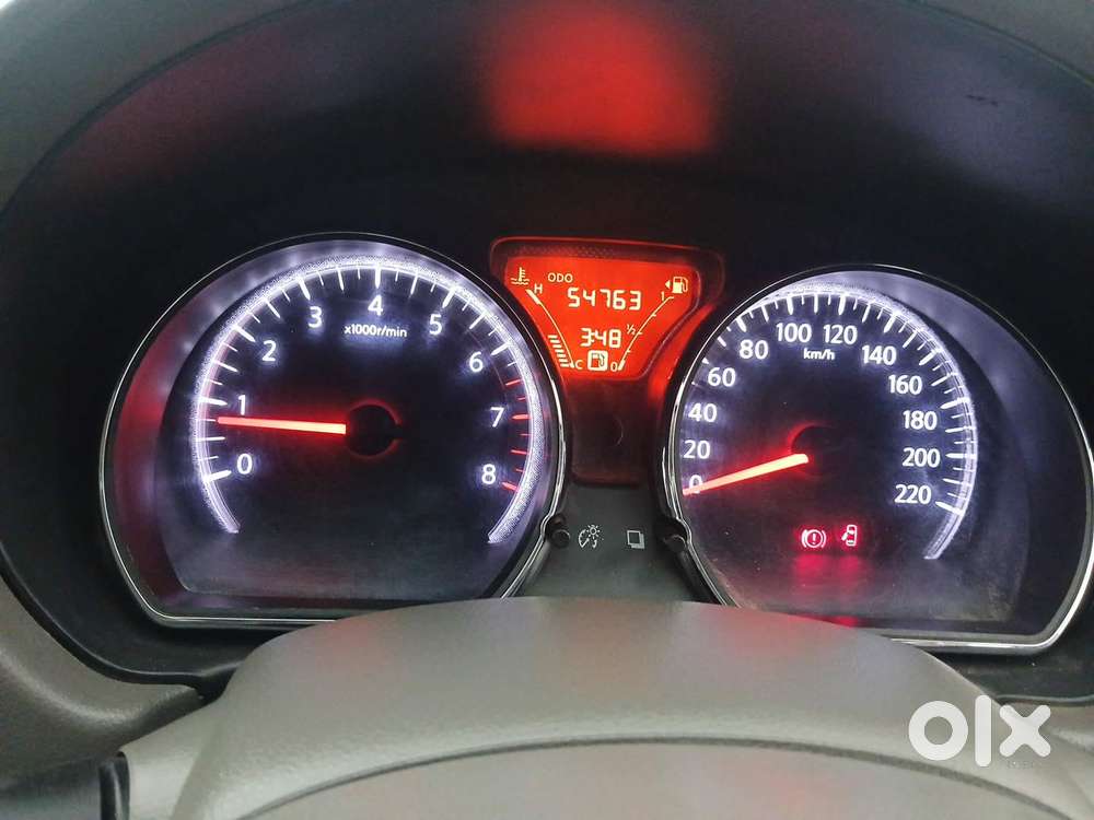 Nissan Sunny Xv, 2014, Petrol