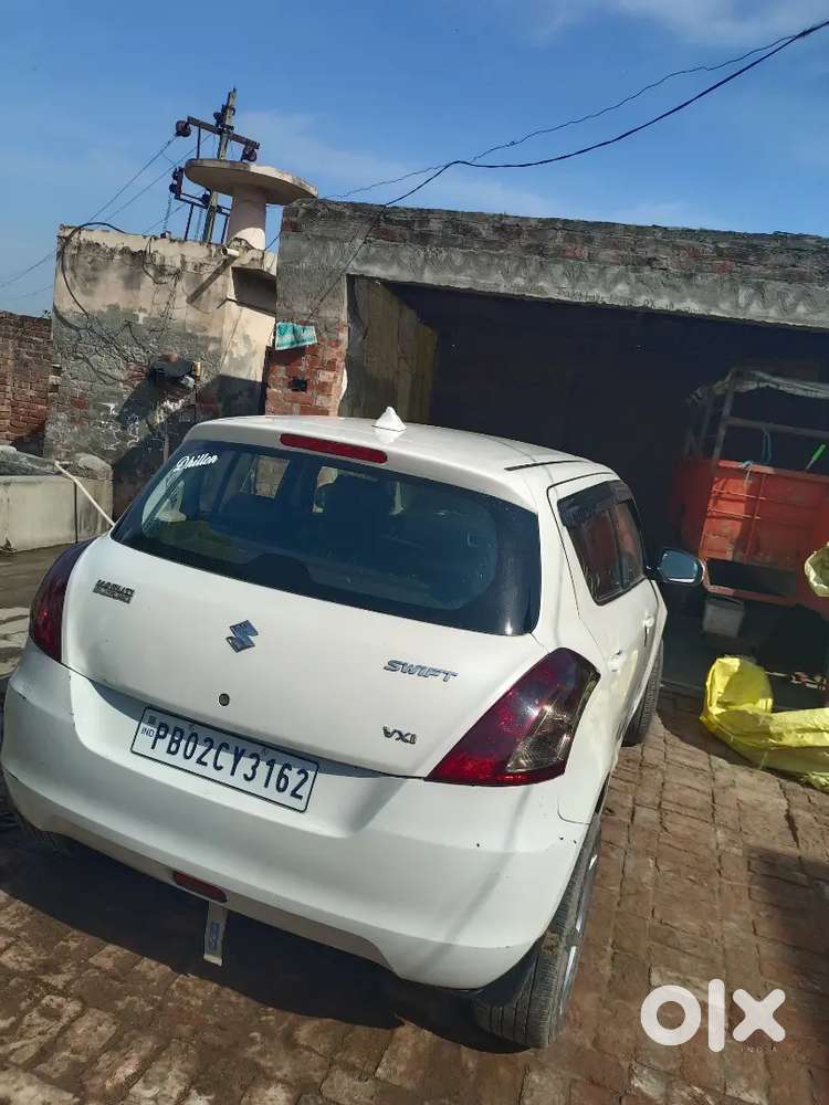 Maruti Suzuki Swift Petrol 42000 Km Driven
