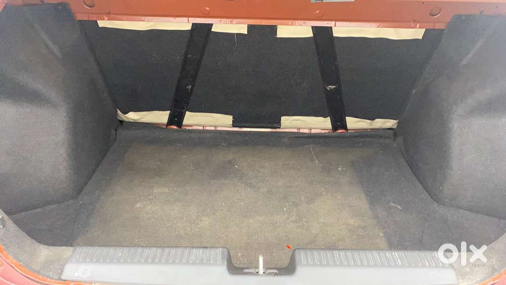 Maruti Suzuki Swift Dzire Zxi + Amt, 2017, Petrol