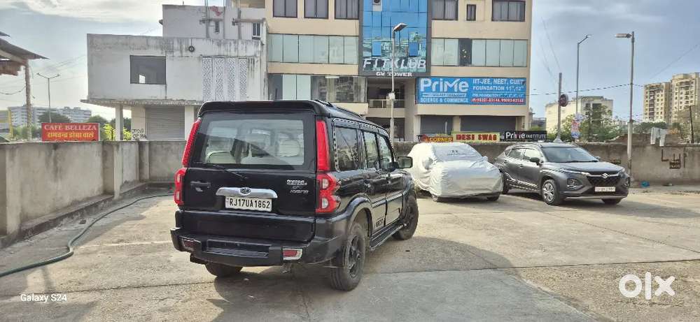 Mahindra Scorpio Classic 2011 Diesel Well Maintained