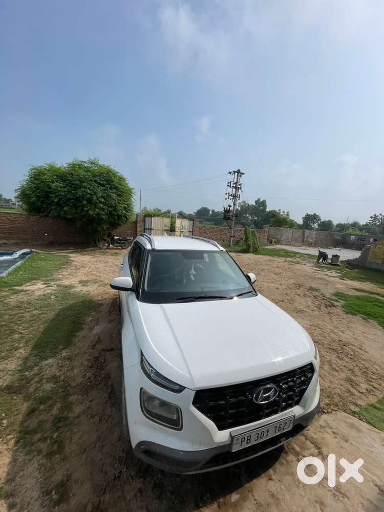 Hyundai Venue Petrol 2020