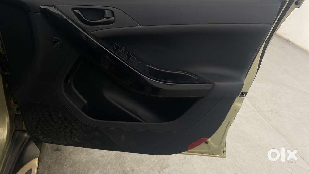 Tata Nexon 1.5 Revotorq Xza Plus Kaziranga, 2023, Petrol