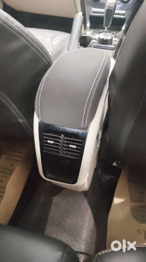 Tata Nexon 1.2 Revotron Xza Plus, 2020, Petrol