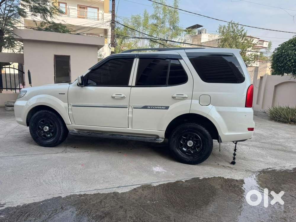 Tata Safari Storme 2016 Diesel Good Condition
