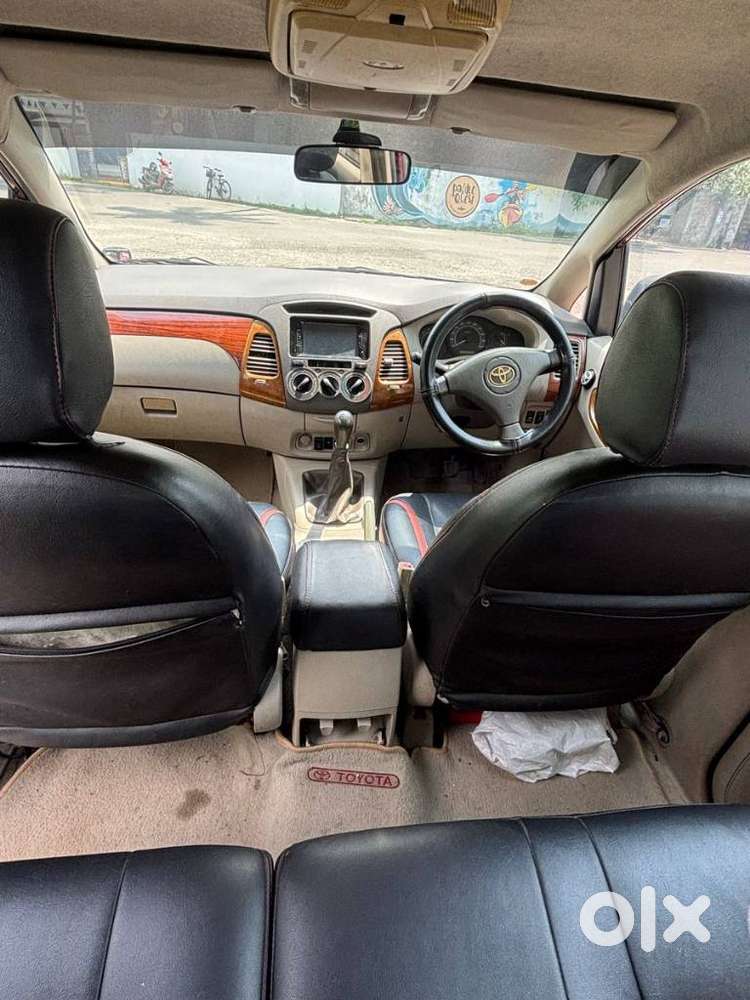 Toyota Innova 2.5 G (diesel) 8 Seater, 2010, Diesel