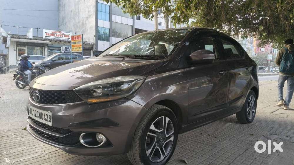Tata Tigor Xza, 2018, Petrol