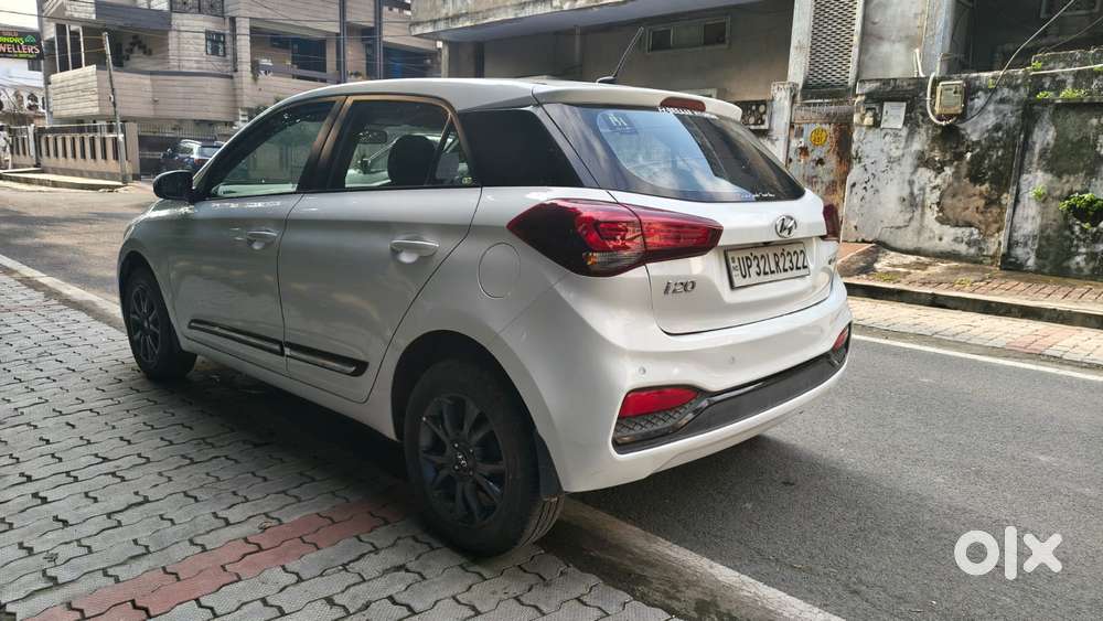 Hyundai Elite I20 Sportz (o) 1.2 Mt, 2020, Petrol