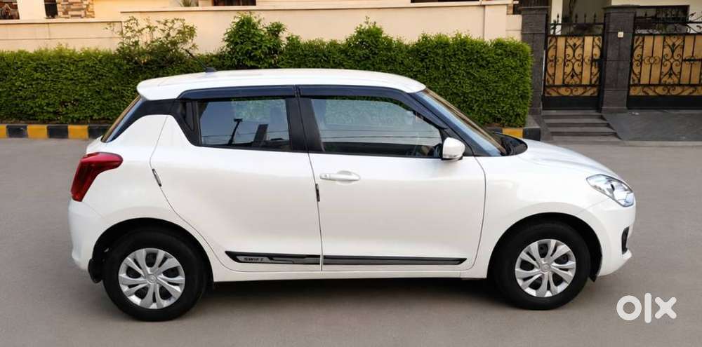 Maruti Suzuki Swift Vxi + Manual, 2021, Petrol