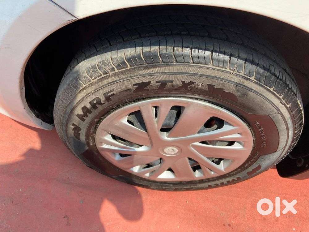 Maruti Suzuki Swift Dzire Vxi(o) Mt, 2013, Petrol