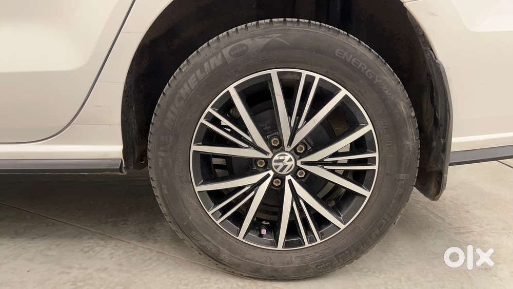 Volkswagen Vento Petrol Highline At, 2022, Petrol