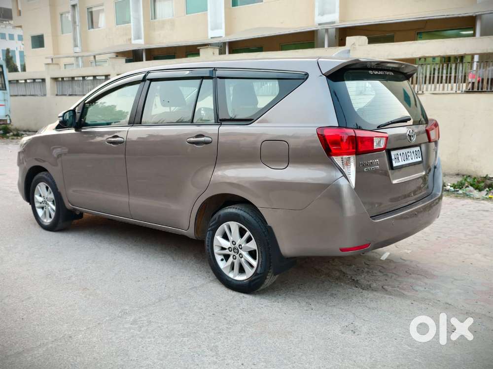 Toyota Innova Crysta