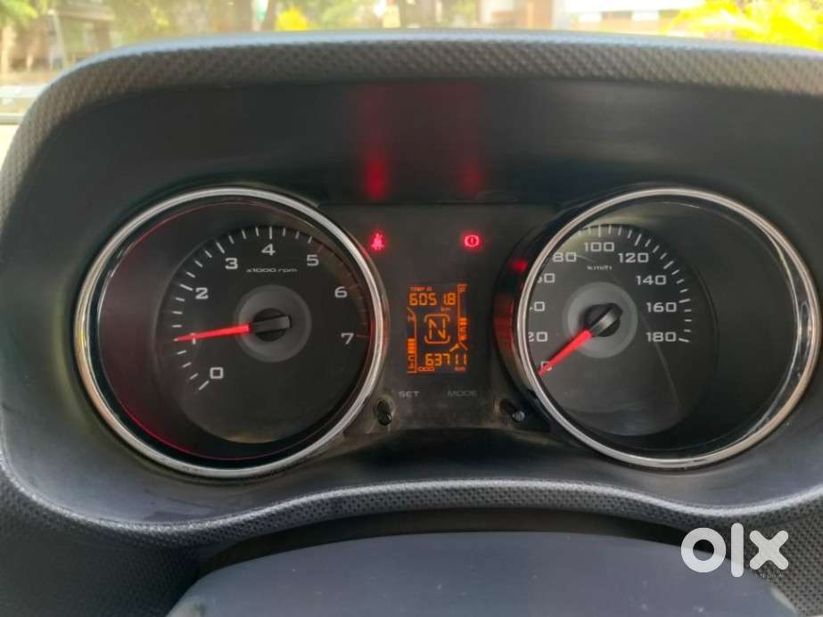 Mahindra Tuv 300 T8, 2018, Diesel