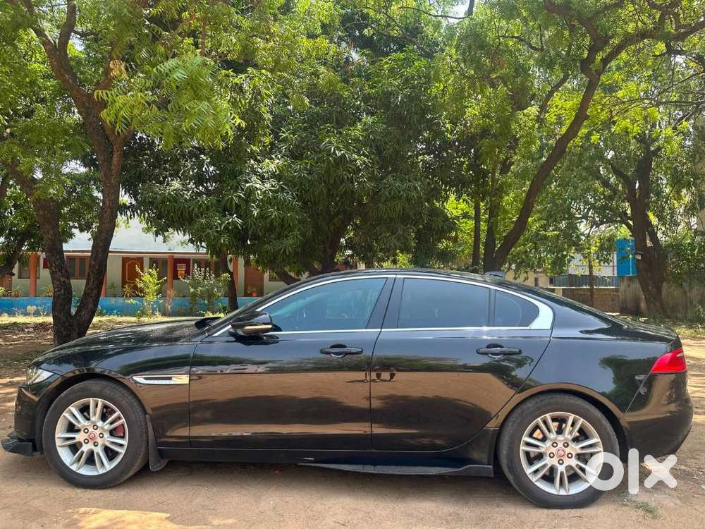 Jaguar Xe 250t Se ( 250 Bhp Rare Version)