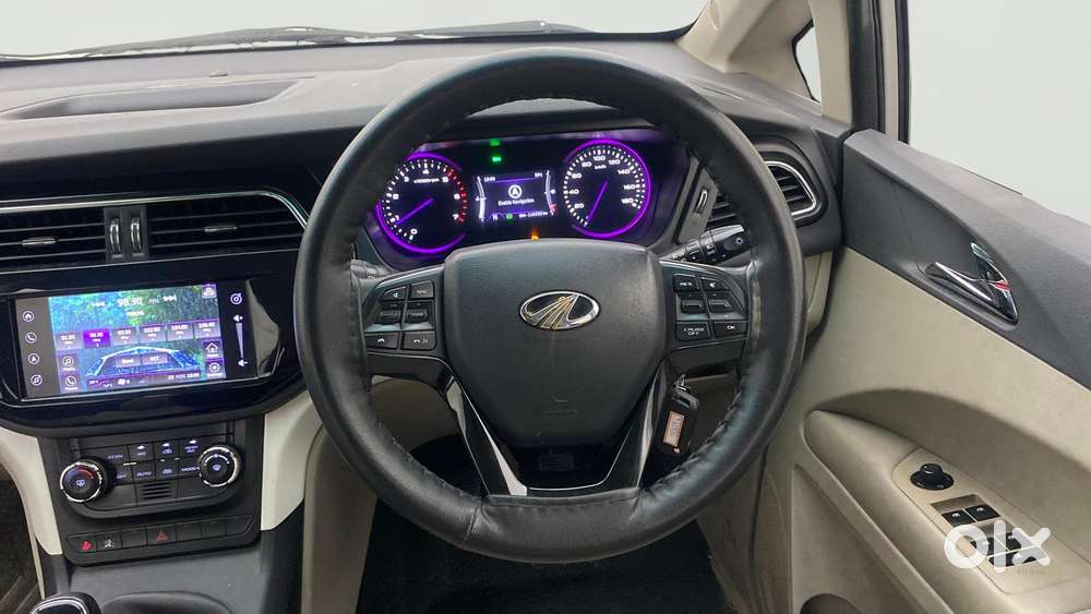 Mahindra Marazzo M8, 2018, Diesel