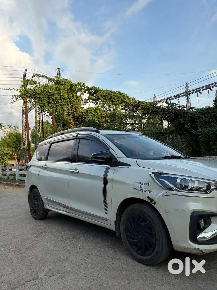 Maruti Ertiga Vxi Cng 2023