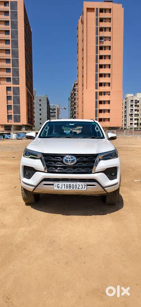 Toyota Fortuner 4x2 At 2.8 Diesel, 2022, Diesel