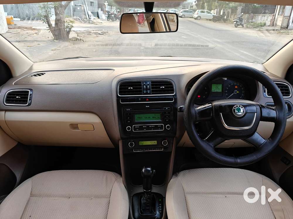 Skoda Rapid 1.5 Tdi At Elegance Plus Black Package, 2013, Petrol
