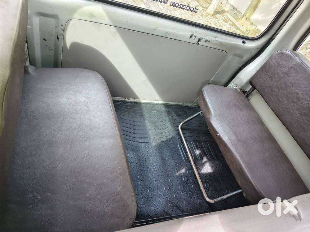 Maruti Suzuki Eeco 5 Seater Standard, 2010, Petrol