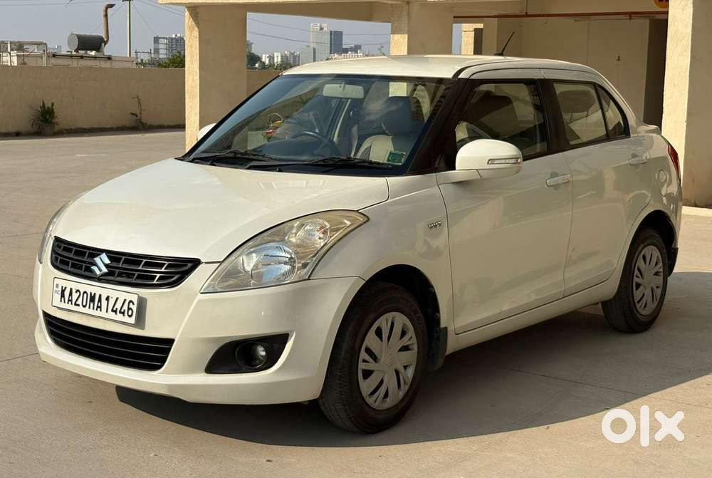 Maruti Suzuki Dzire 1.2 Vxi Amt, 2015, Petrol
