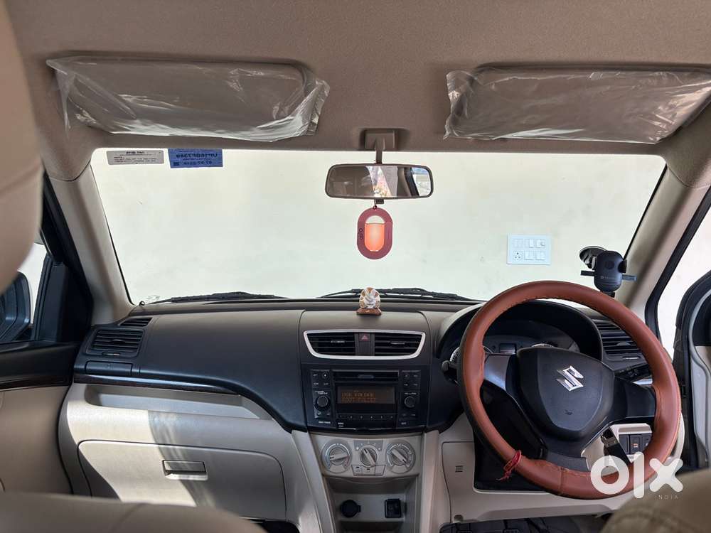 Maruti Suzuki Swift Dzire 2016 Petrol, Silky Silver Excellnt Condition