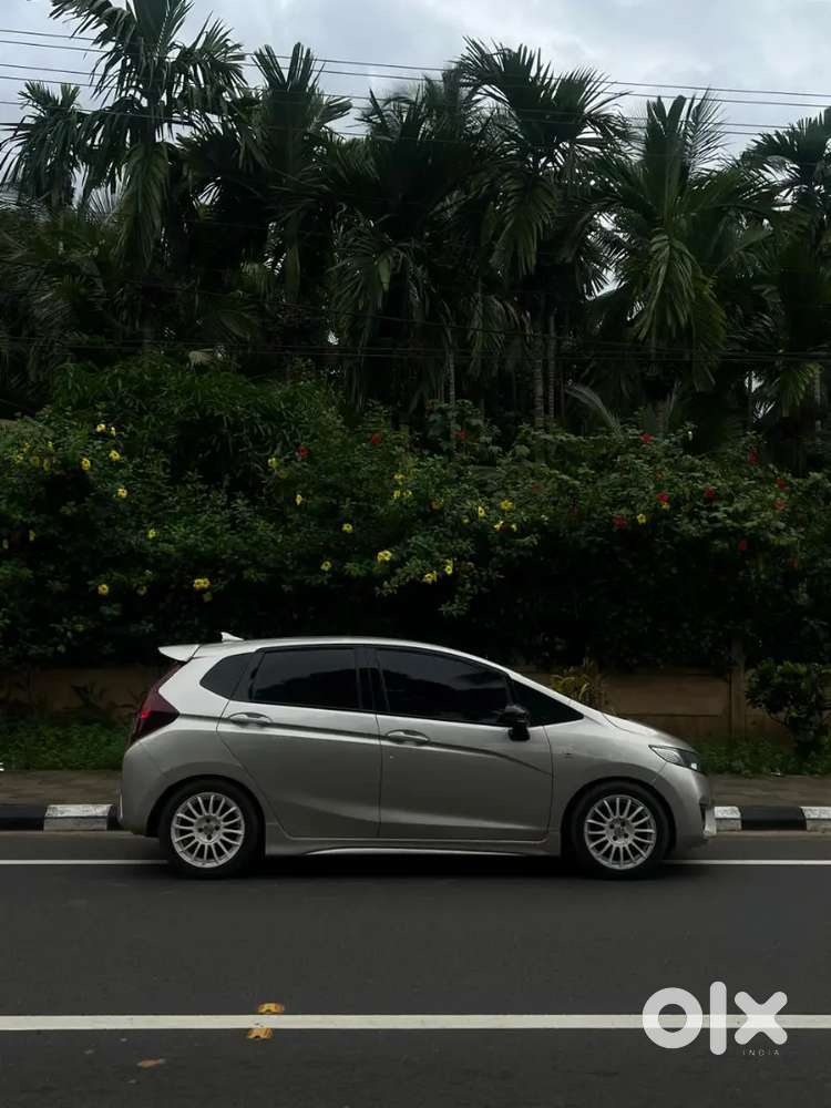 Honda Jazz Diesel Sv Mt 2016