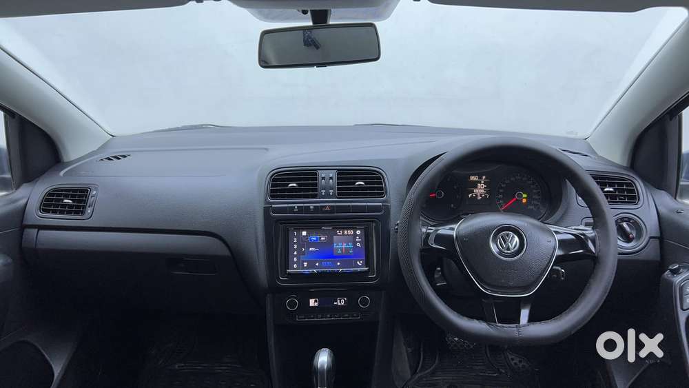 Volkswagen Vento 1.2 Tsi Comfortline At, 2017, Petrol