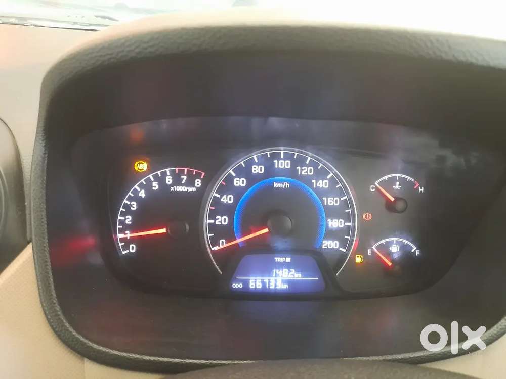 Hyundai Grand I10 2015 Double Airbag Push Start Ally Wheel