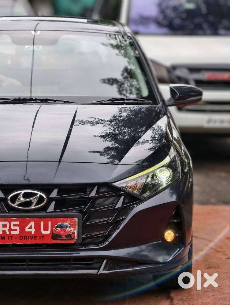 Hyundai I20 Asta (o) 1.2 Mt Dual Tone, 2023, Petrol
