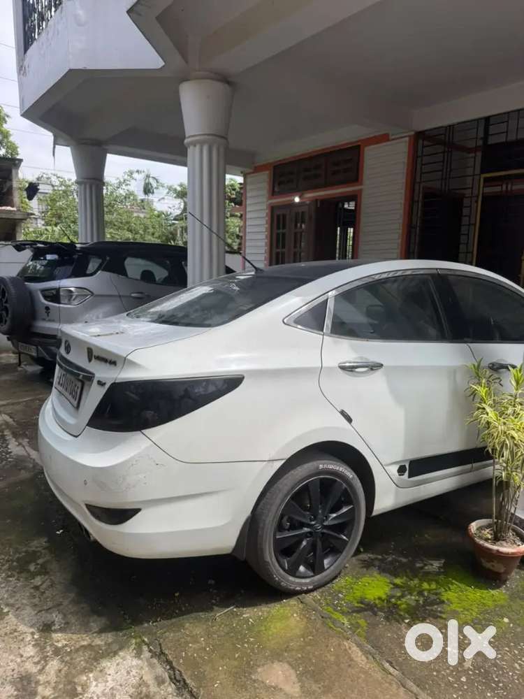 Hyundai Verna 1.6 Sx 2012