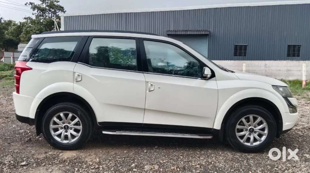 Mahindra Xuv500 2015 Diesel 125000 Km Driven