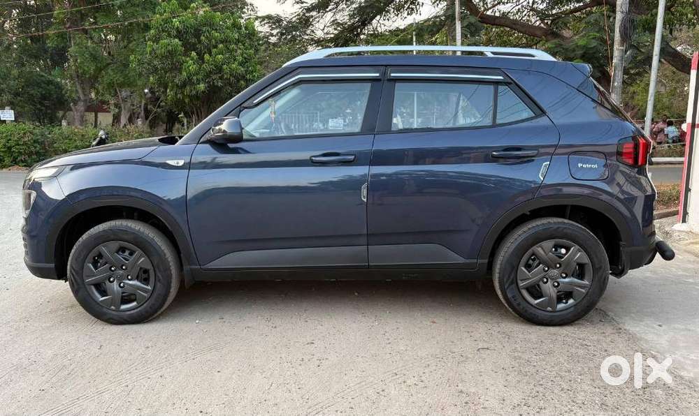 Hyundai Venue S Mt 1.2 Kappa, 2023, Petrol