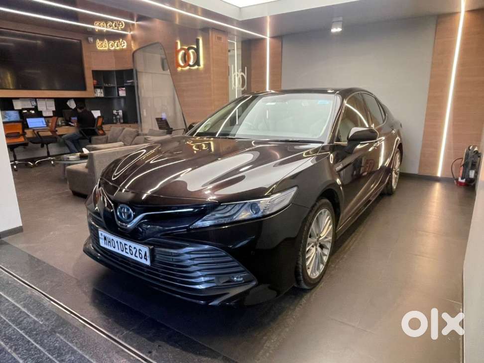 Toyota Camry Hybrid, 2019, Petrol