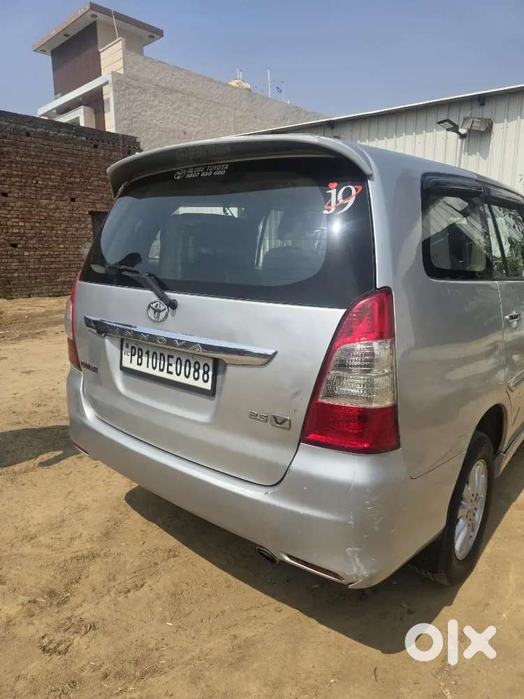 Toyota Innova 2012 Diesel Well Maintained