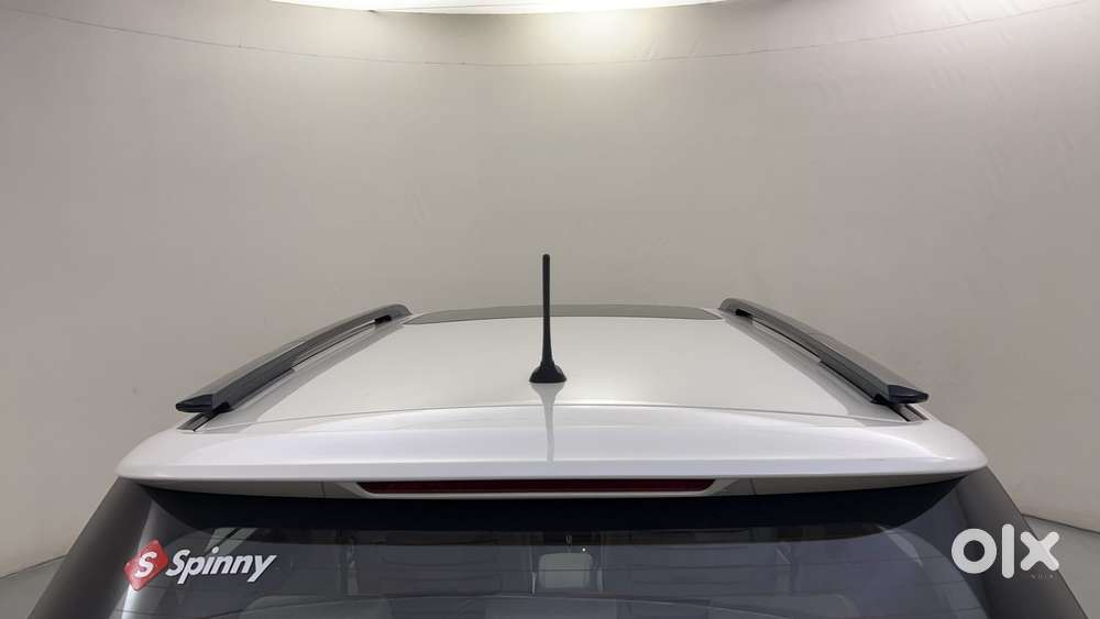 Mahindra Xuv300 1.2 W8 (o) Amt Petrol, 2022, Petrol