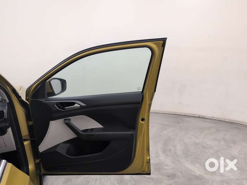 Volkswagen Taigun Topline 1.0 Tsi At (electric Seats), 2022, Petrol