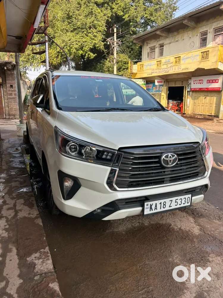 Toyota Innova Crysta 2018 Diesel Well Maintained