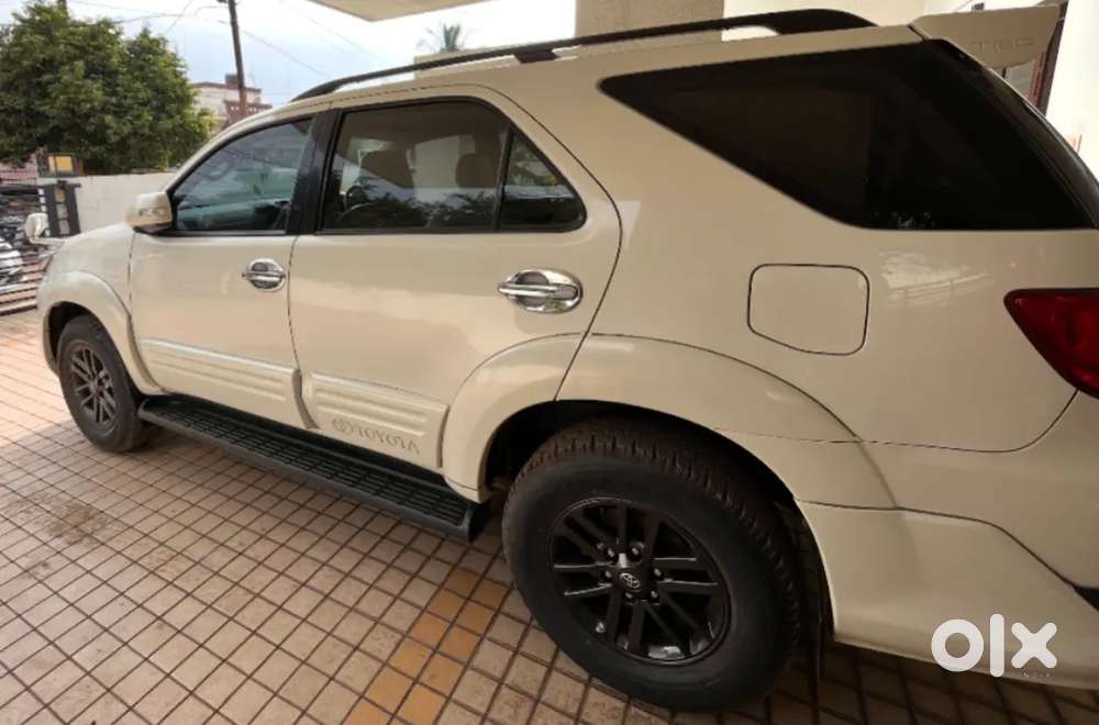Toyota Fortuner 2013 Trd Sportivo Pearl White Manual