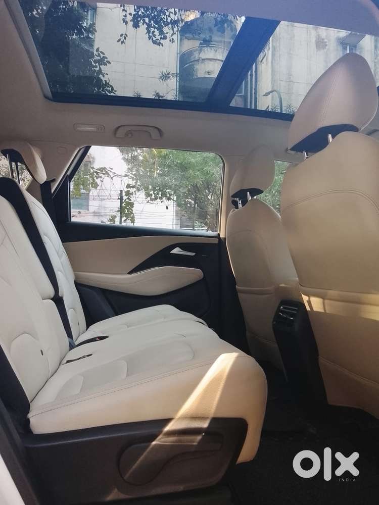 Mg Hector Plus 1.5 Hybrid Sharp Turbo 6 Str, 2023, Petrol