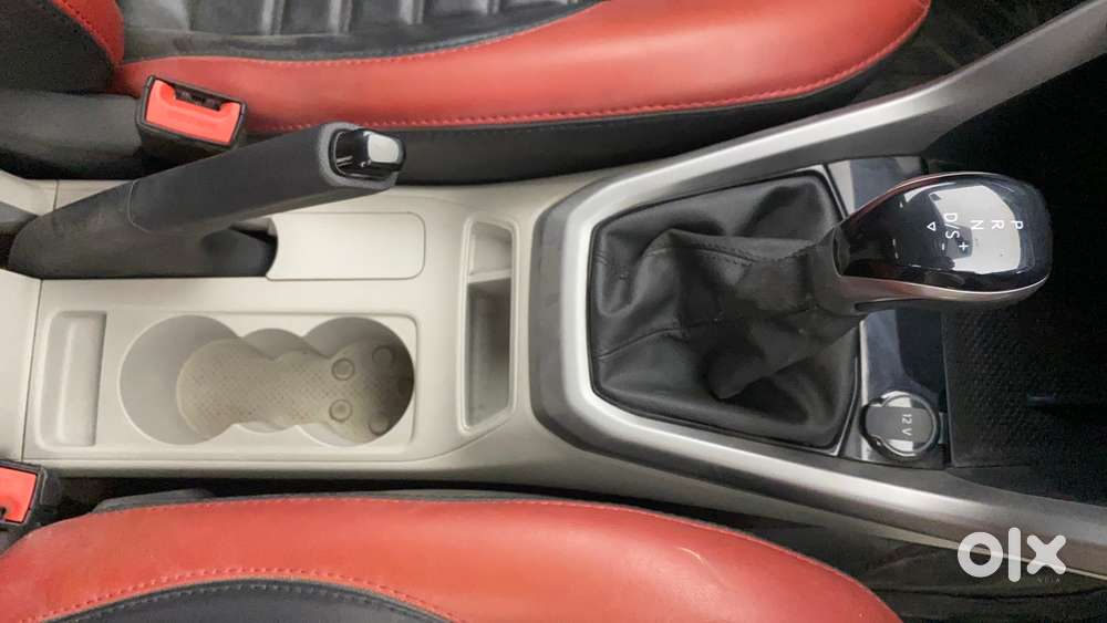 Volkswagen Taigun 1.0 Tsi Highline At, 2022, Petrol