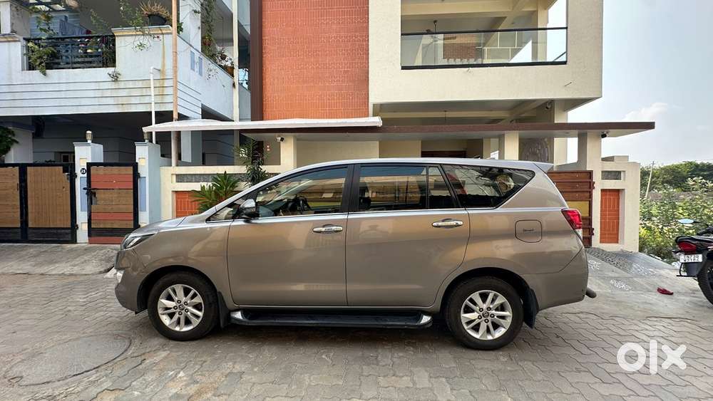 Toyota Innova Crysta 2019