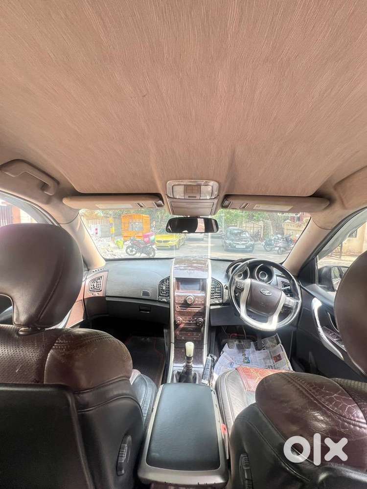Mahindra Xuv 500 W8  2012  Diesel  7-seater