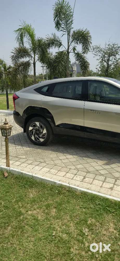 Mahindra Xev 9e 2025 Electric 8000 Km Driven
