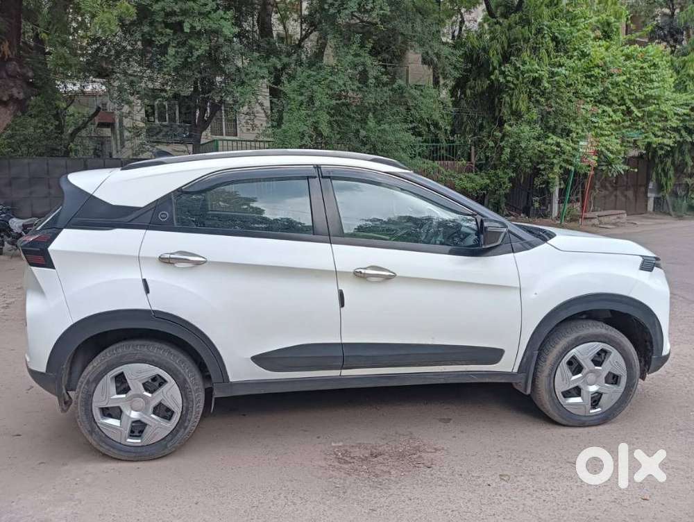 Tata Nexon Creative Plus 1.2 Revotron Petrol 6 Mt Dt, 2024, Petrol