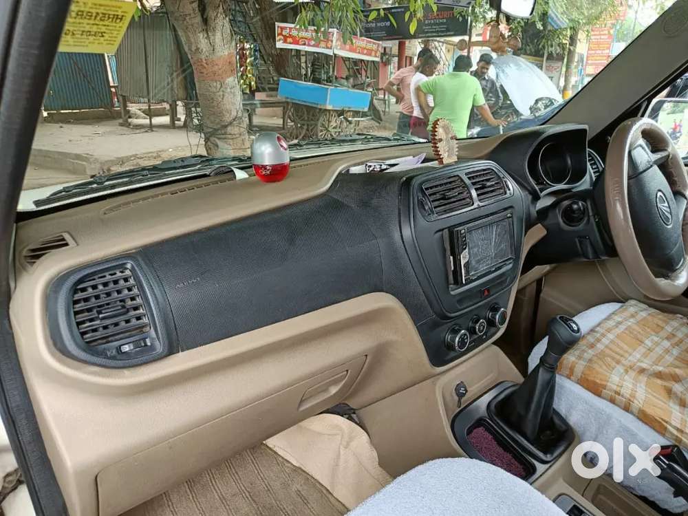 Mahindra Tuv 300 2018 Diesel Well Maintained