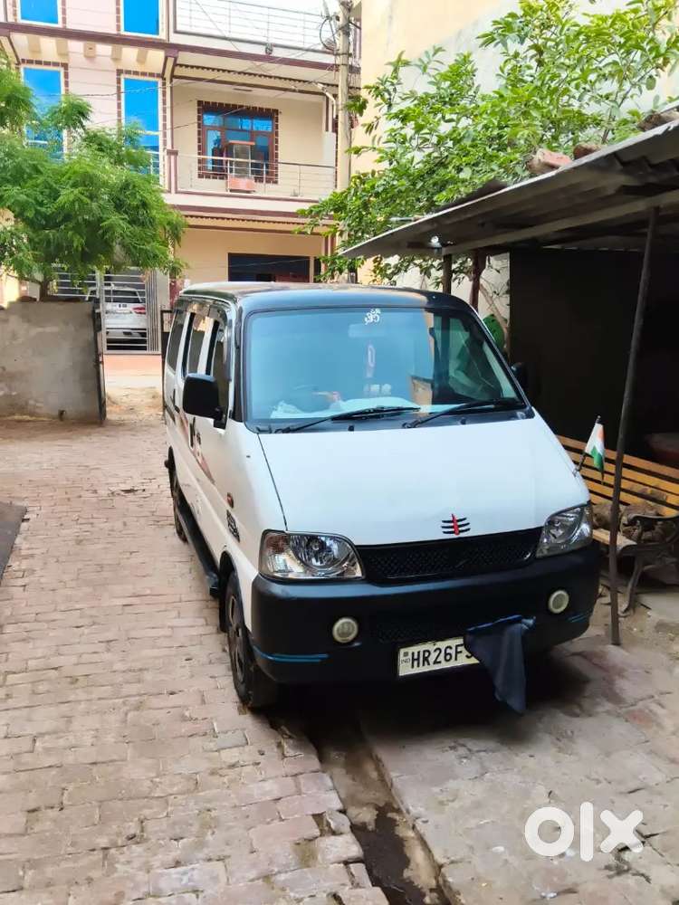 Bahut Hi Badhiya Condition Mein Hai Maruti Eeco Jis Bhai Ko Leni Hai