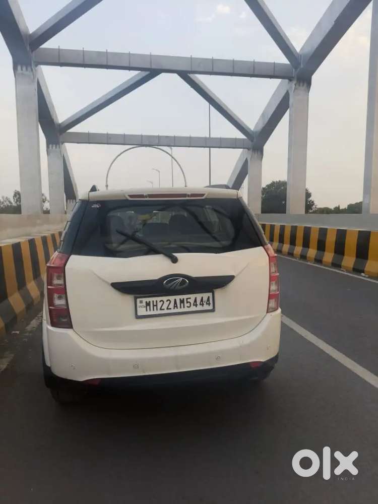 Mahindra Xuv500 2018 Diesel 75000 Km Driven