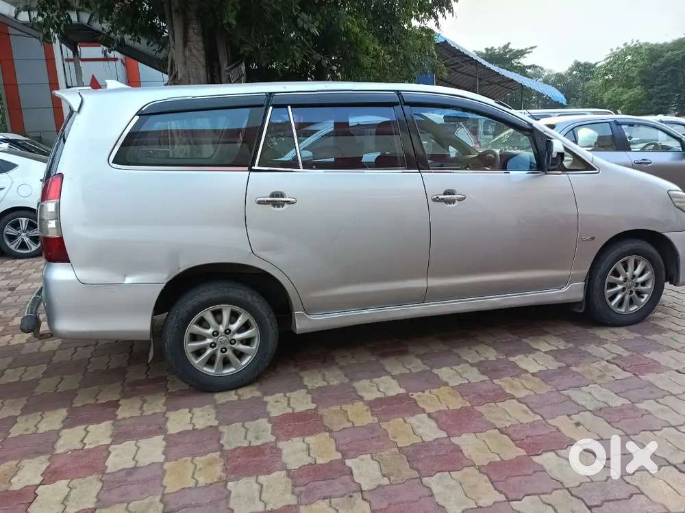 Toyota Innova 2011 Diesel Well Maintained