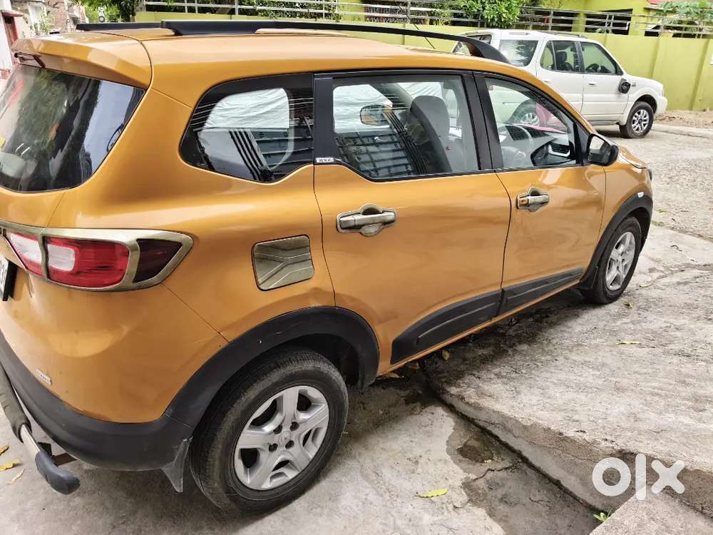 Renault Triber Facelift 2020 Petrol Well Maintained